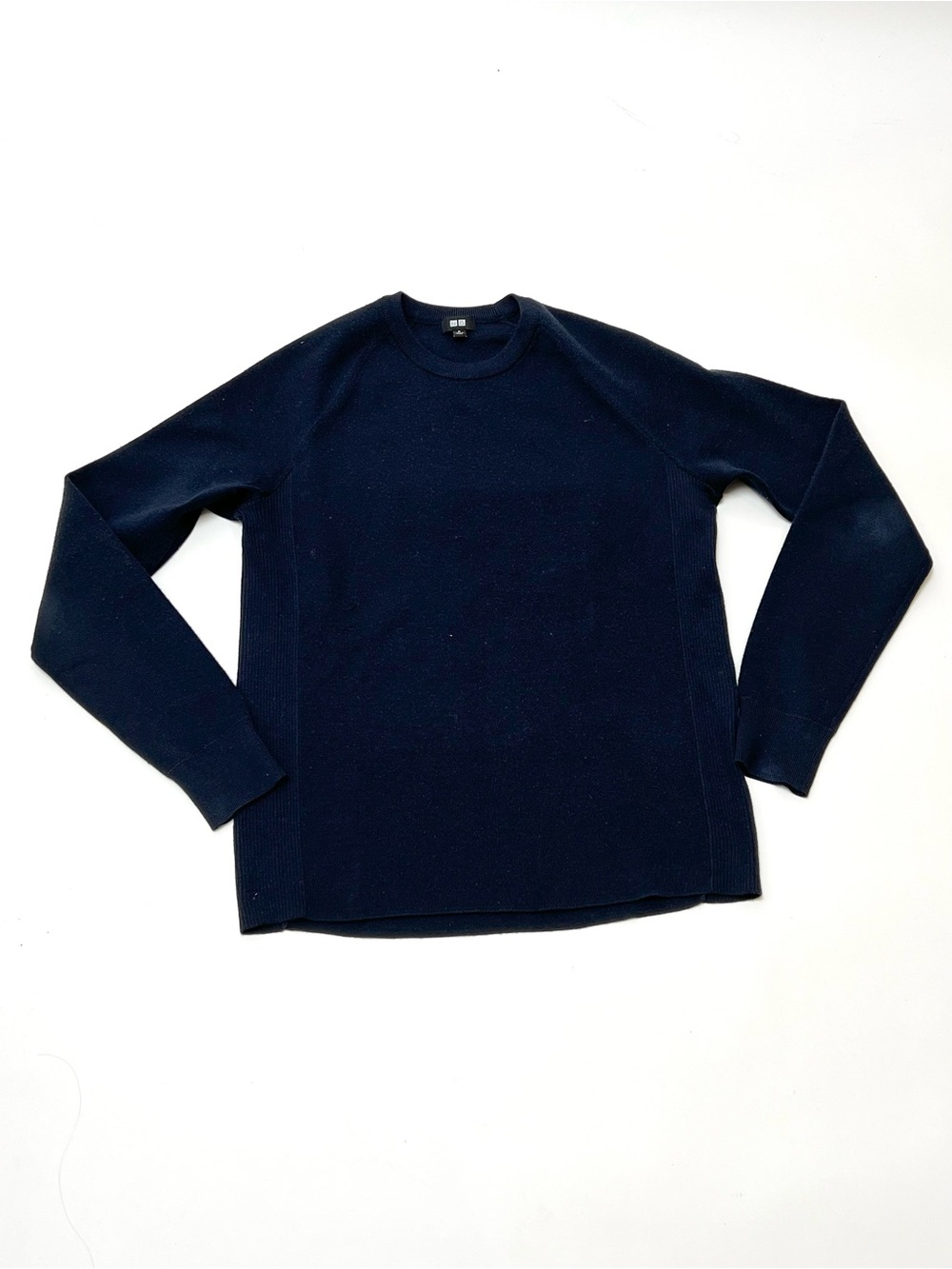 Uniqlo Navy Crewneck Sweater Size Medium